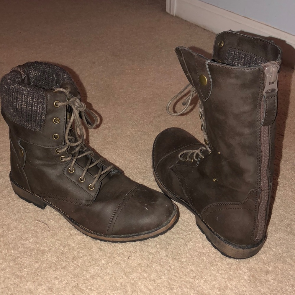 Versatile Combat Boots